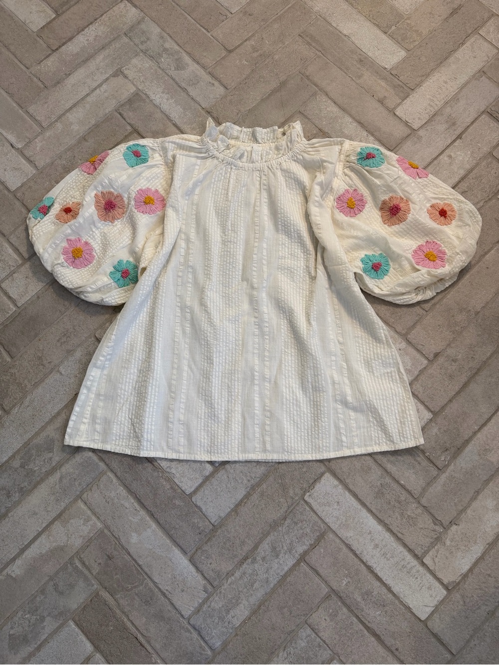 THML Ivory Puff-Sleeve Blouse with Multicolor Floral Embroidery size S - Picture 2 of 6